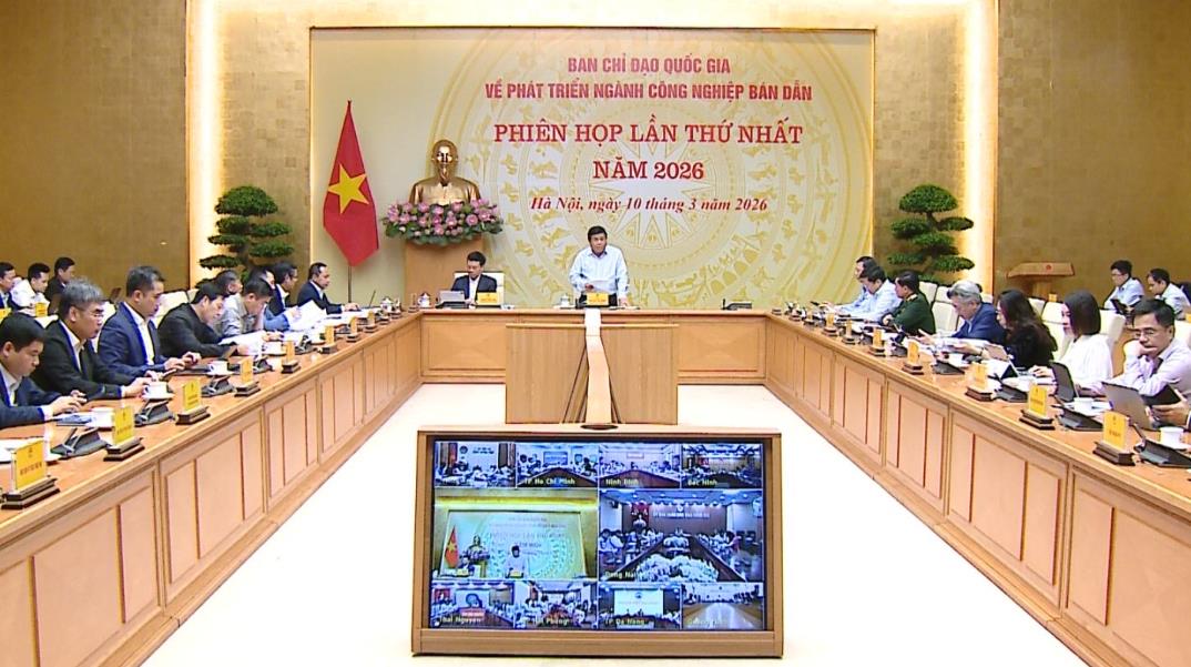 L&atilde;nh đạo FPT: &ldquo;Li&ecirc;n minh c&aacute;c doanh nghiệp cam kết th&uacute;c đẩy hệ sinh th&aacute;i b&aacute;n dẫn Việt Nam&rdquo; - Ảnh 1.