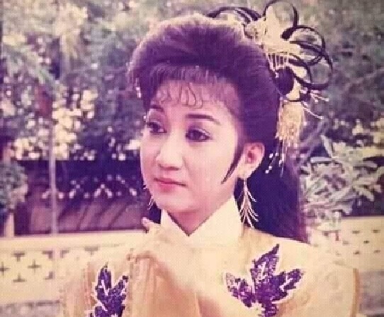 Nữ NSƯT sang Mỹ 14 năm mới về nước: Đi l&agrave;m nail bị bắt nạt, l&agrave;m bưng b&ecirc;, thu ng&acirc;n bị mắng mỏ- Ảnh 4.