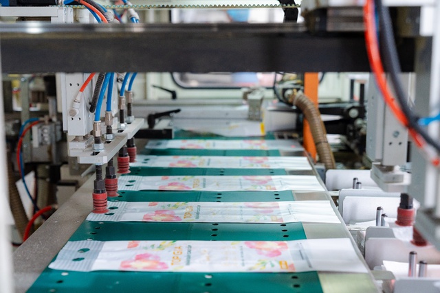 Đầu tư xưởng sản xuất quy m&ocirc; 10.000m&sup2;, Top Gia củng cố lợi thế cạnh tranh tr&ecirc;n TMĐT- Ảnh 1.