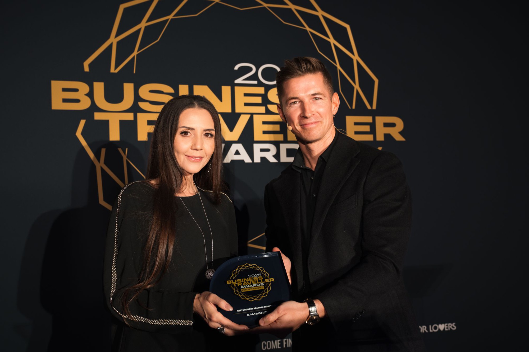 Samsonite được vinh danh &ldquo;Thương hiệu vali tốt nhất thế giới&rdquo; tại Business Traveller Awards 2025 - Ảnh 1.