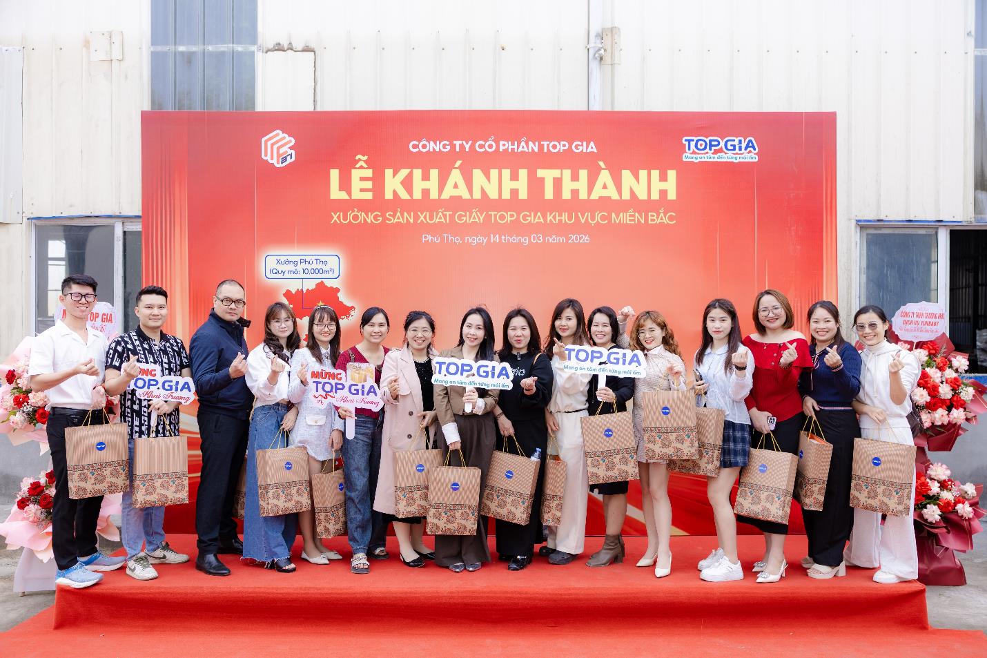 Đầu tư xưởng sản xuất quy m&ocirc; 10.000m&sup2;, Top Gia củng cố lợi thế cạnh tranh tr&ecirc;n TMĐT- Ảnh 3.