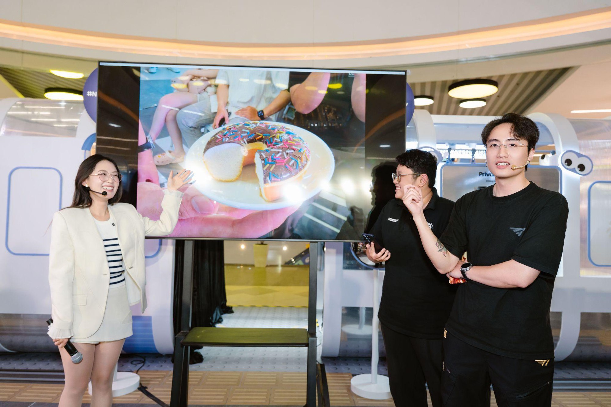 Kh&aacute;m ph&aacute; quyền năng AI c&ugrave;ng TGDD v&agrave; si&ecirc;u phẩm Galaxy S26 Series tại Galaxy Studio - Ảnh 5.