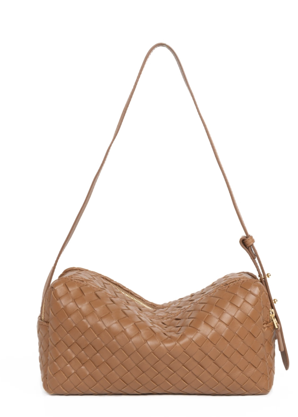 B&oacute;c gi&aacute; chiếc t&uacute;i Chanel 2026 khiến Go Youn Jung m&ecirc; mẩn: H&oacute;a ra đ&acirc;y l&agrave; xu hướng 'sang chảnh h&oacute;a' mọi set đồ c&ocirc;ng sở - Ảnh 22.