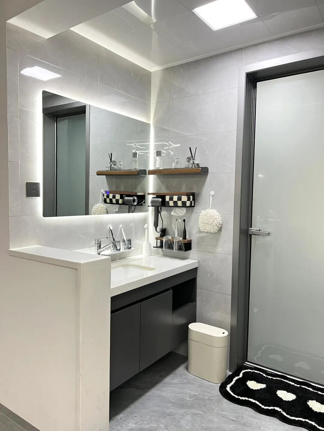 Sang nh&agrave; h&agrave;ng x&oacute;m một lần, t&ocirc;i mới hiểu: Nh&agrave; m&igrave;nh lạc hậu thật rồi - thiếu cả 6 thiết kế đang được chuộng nhất - Ảnh 4.