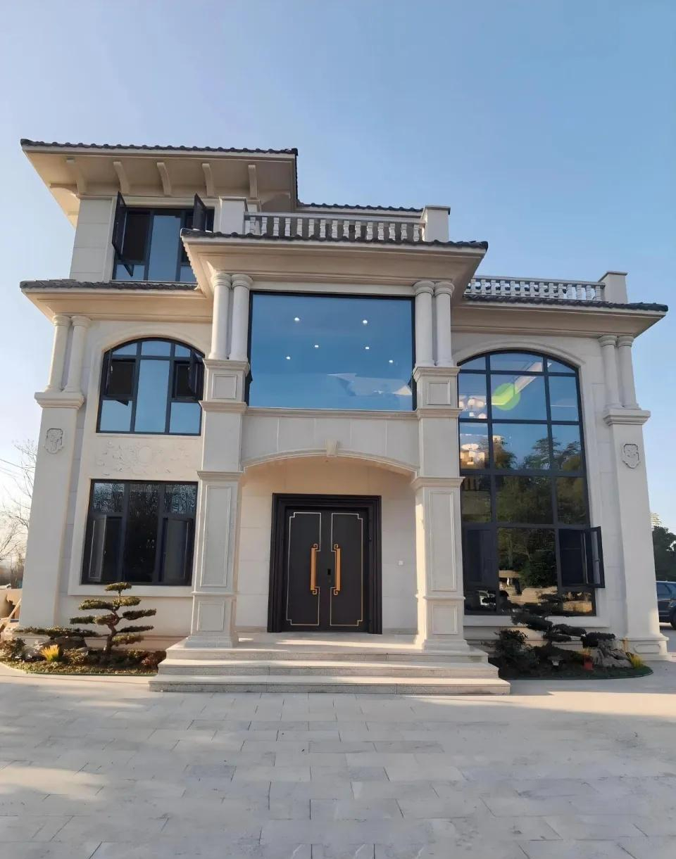 B&aacute;n căn hộ để về qu&ecirc; x&acirc;y biệt thự: Hai năm sau t&ocirc;i mắc kẹt với căn nh&agrave; kh&ocirc;ng b&aacute;n được- Ảnh 1.