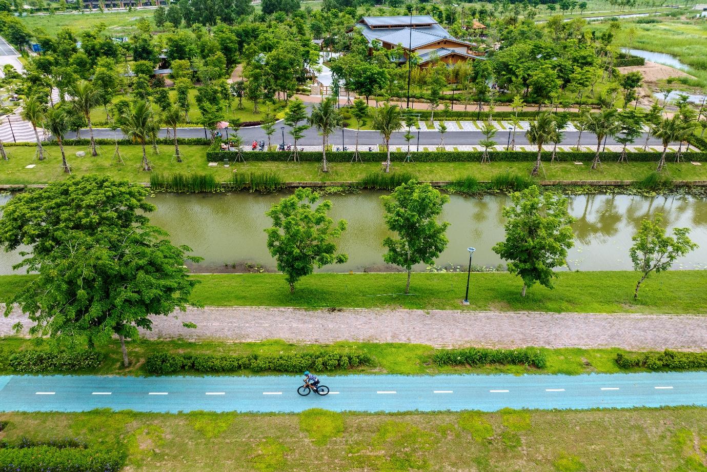 Sao phải chờ đến kỳ nghỉ dưỡng khi bạn c&oacute; thể sở hữu &ldquo;resort&rdquo; tại gia? - Ảnh 2.