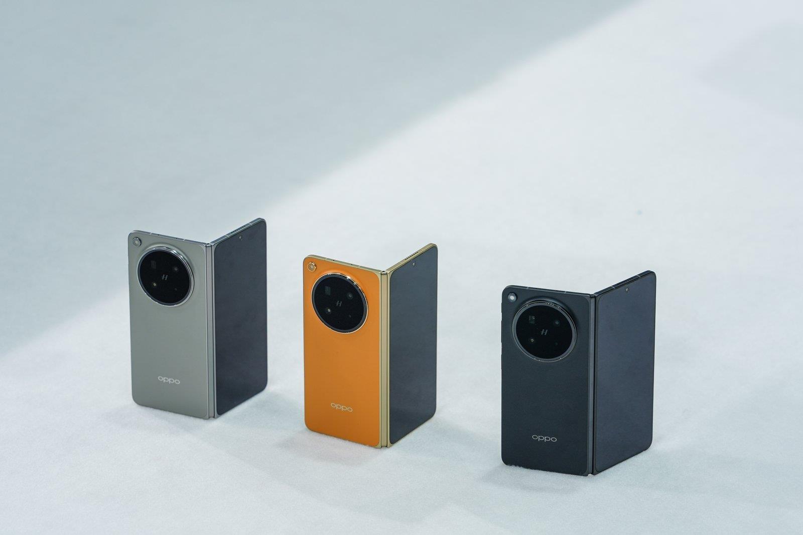 OPPO Find N6 ra mắt: Đột ph&aacute; m&agrave;n h&igrave;nh kh&ocirc;ng nếp gấp, camera 200MP Hasselblad - Ảnh 1.