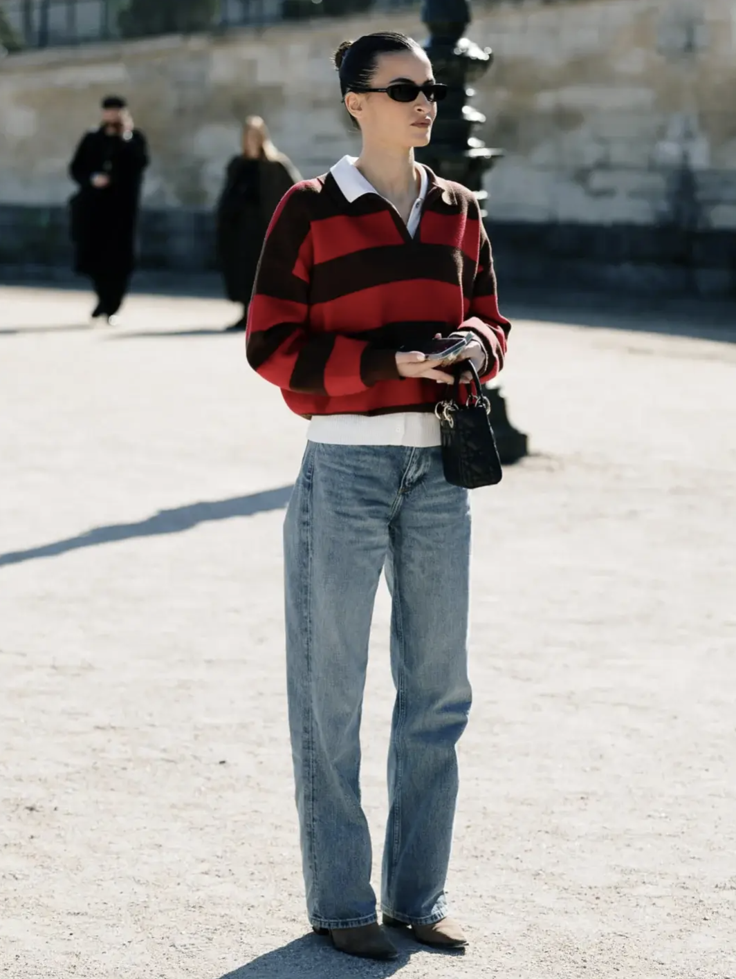 Chiếc áo đang gây bão mùa xuân năm nay: Hội mặc đẹp rần rần lăng xê, cứ diện lên là auto sang xịn! - Ảnh 23.