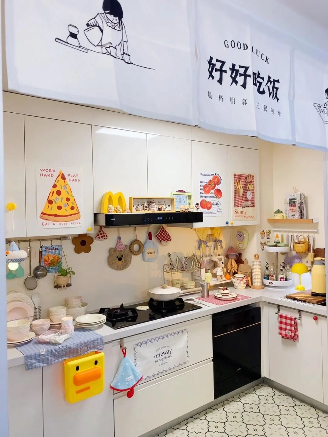 Chuyển về nh&agrave; mới 2 th&aacute;ng, t&ocirc;i mới hiểu: C&oacute; một kiểu mệt mỏi gọi l&agrave; &ldquo;nấu ăn t&ugrave;y tiện trong bếp&rdquo; v&agrave; 6 thiết kế đẹp nhưng bất tiện n&agrave;y l&agrave; nguy&ecirc;n nh&acirc;n - Ảnh 8.