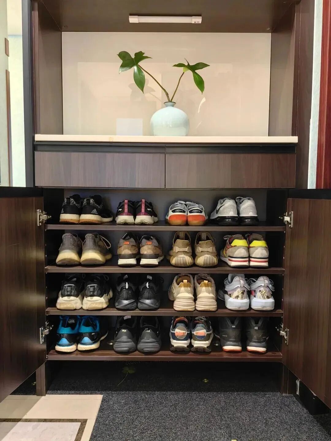 Mẹ t&ocirc;i giữ nh&agrave; lu&ocirc;n sạch d&ugrave; kh&ocirc;ng dọn nhiều: 15 th&oacute;i quen nhỏ tưởng &ldquo;kh&oacute; chịu&rdquo; nhưng gi&uacute;p tiết kiệm cả thời gian lẫn tiền mỗi th&aacute;ng - Ảnh 1.