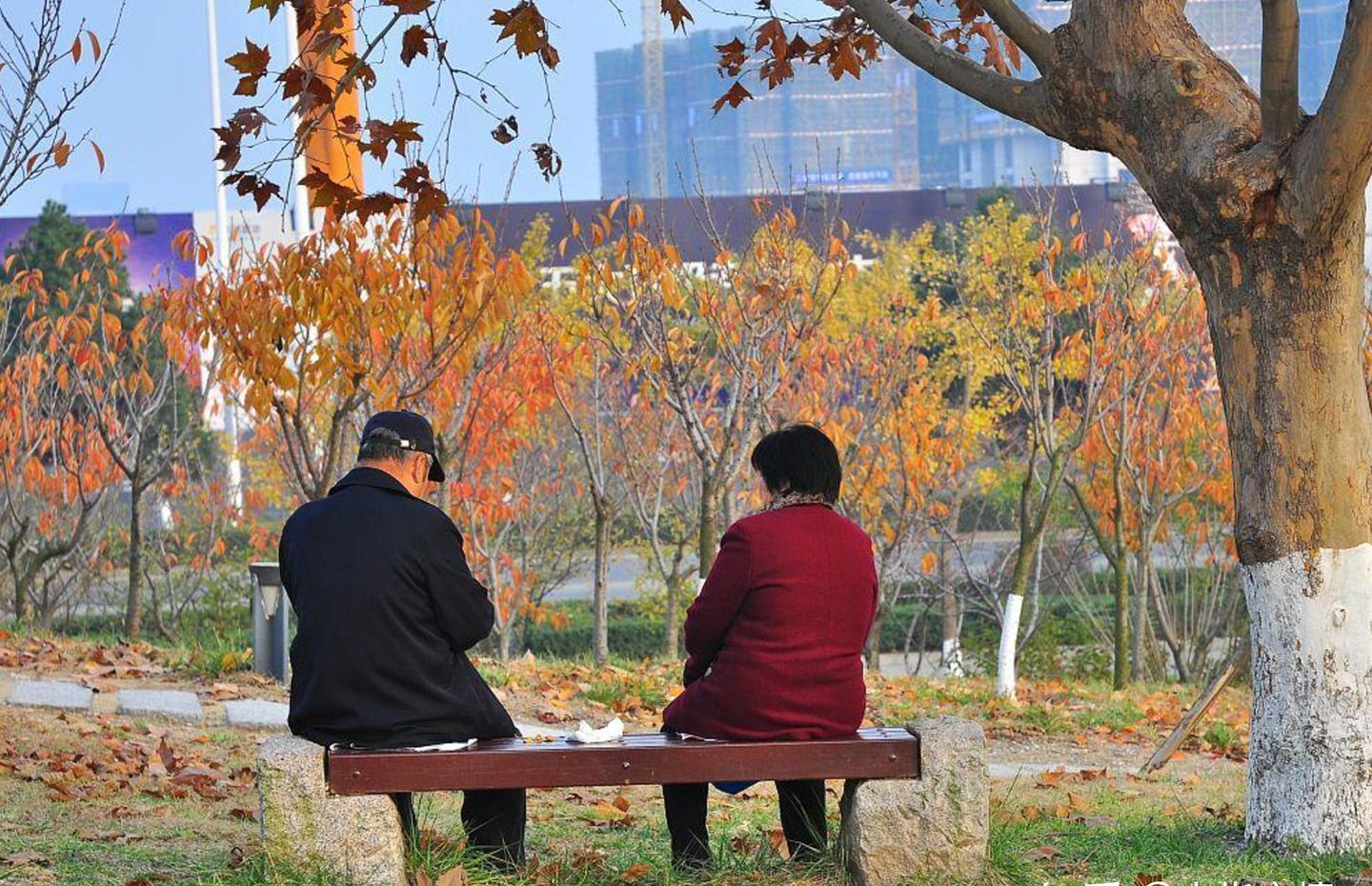 57 tuổi sống chung với bạn trai, mỗi tháng trả 3,5 triệu tiền sinh hoạt: Tôi nhận ra mình đang “trả tiền để làm giúp việc” - Ảnh 4.