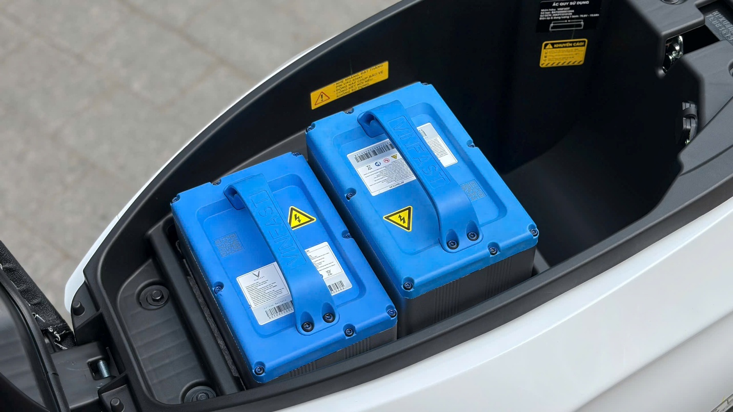 Xe đổi pin VinFast Evo - Người đồng h&agrave;nh đ&aacute;ng gi&aacute; cho d&acirc;n c&ocirc;ng sở giữa thời b&atilde;o gi&aacute; xăng dầu - Ảnh 2.