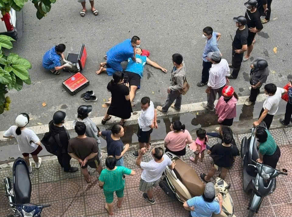 Từ ca cấp cứu tr&ecirc;n phố: Ai cũng c&oacute; thể trở th&agrave;nh 'người giữ nhịp tim'- Ảnh 1.