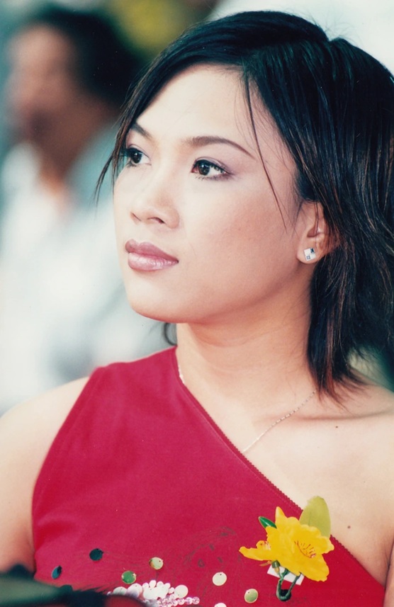Nữ ca sĩ năm 2000 muốn mua nh&agrave;, xe: "Hai năm sau t&ocirc;i mua được"- Ảnh 2.