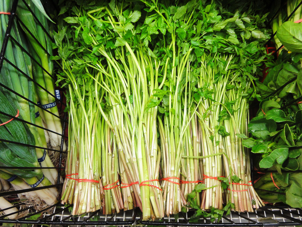 Cảnh b&aacute;o: M&ocirc;̣t s&ocirc;́ thực ph&acirc;̉m h&agrave;ng ng&agrave;y tiềm ẩn k&yacute; sinh tr&ugrave;ng, đừng ăn qu&aacute; nhiều - Ảnh 2.