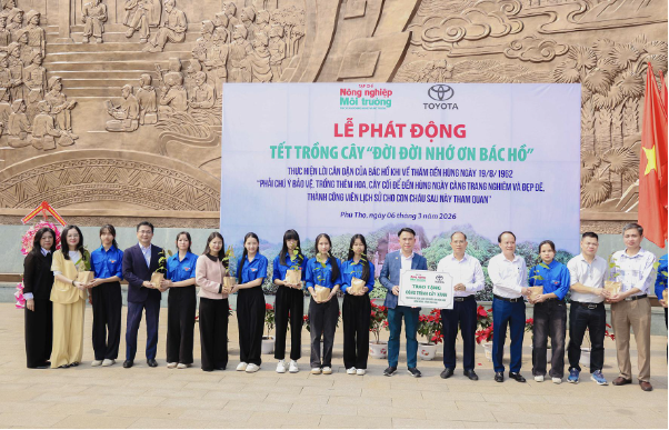 "Toyota cam kết vì một Việt Nam xanh hơn, sạch hơn và hạnh phúc hơn" - Ảnh 1. "Toyota cam kết vì một Việt Nam xanh hơn, sạch hơn và hạnh phúc hơn" - Ảnh 1.