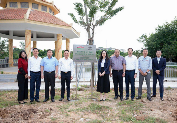 "Toyota cam kết vì một Việt Nam xanh hơn, sạch hơn và hạnh phúc hơn" - Ảnh 3. "Toyota cam kết vì một Việt Nam xanh hơn, sạch hơn và hạnh phúc hơn" - Ảnh 3.