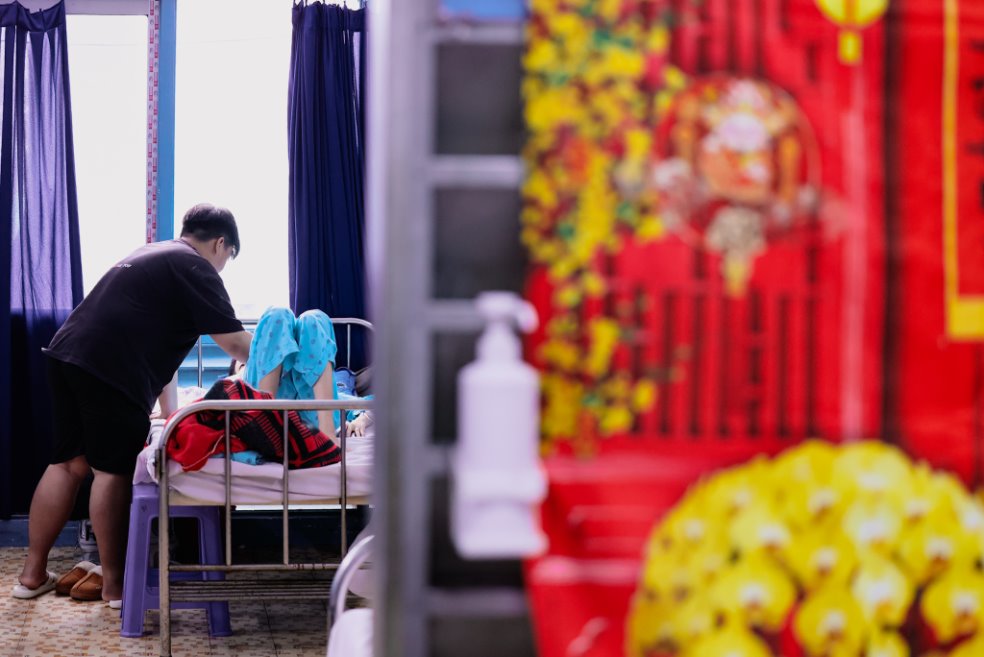 Sốt xuất huyết Dengue v&agrave; những dự định dở dang b&ecirc;n giường bệnh - Ảnh 4.