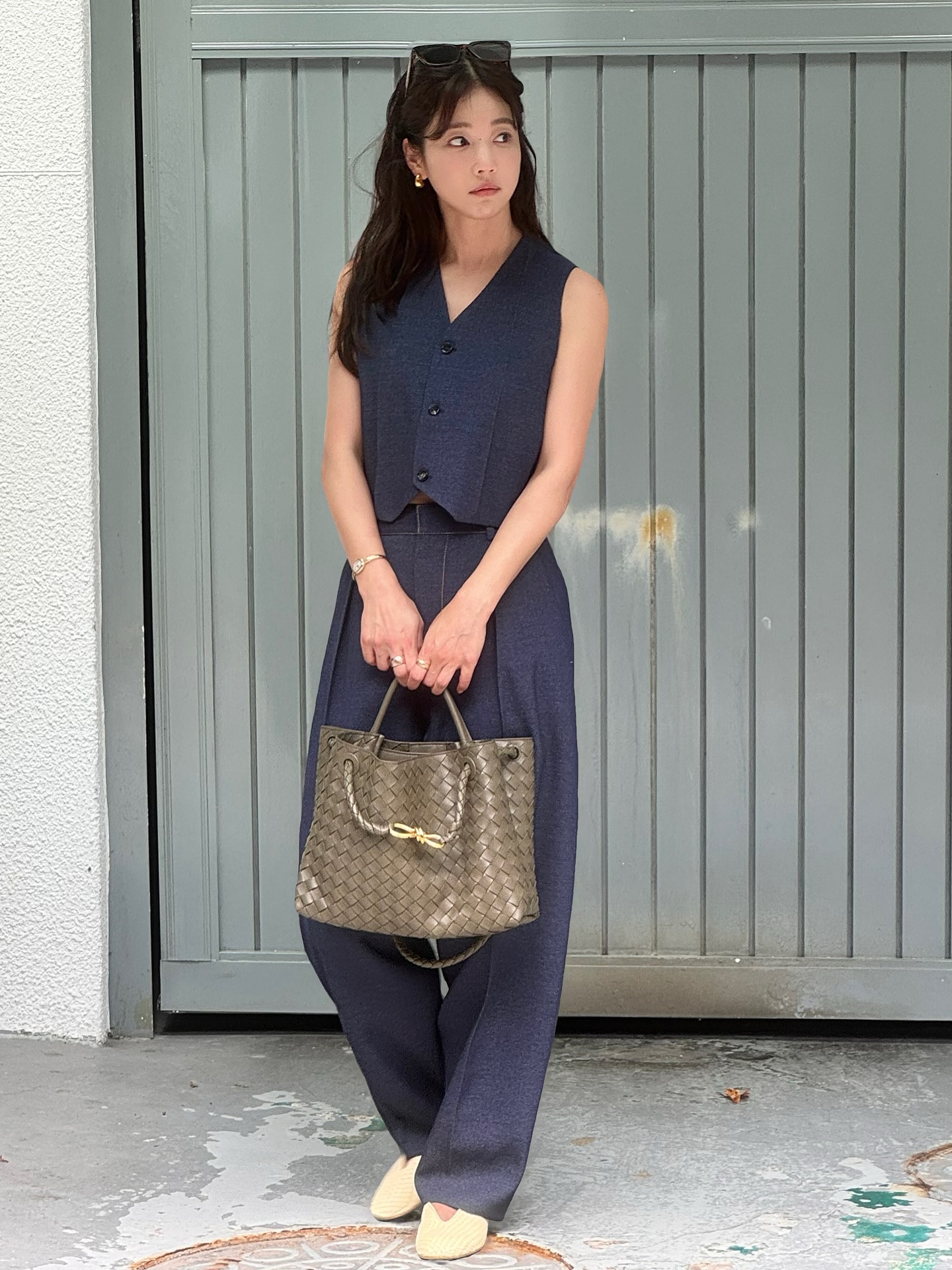 Phụ nữ tr&ecirc;n 40 tuổi n&ecirc;n mặc quần &acirc;u theo 4 c&aacute;ch, đảm bảo s&agrave;nh điệu v&agrave; tinh tế mọi l&uacute;c mọi nơi- Ảnh 3.