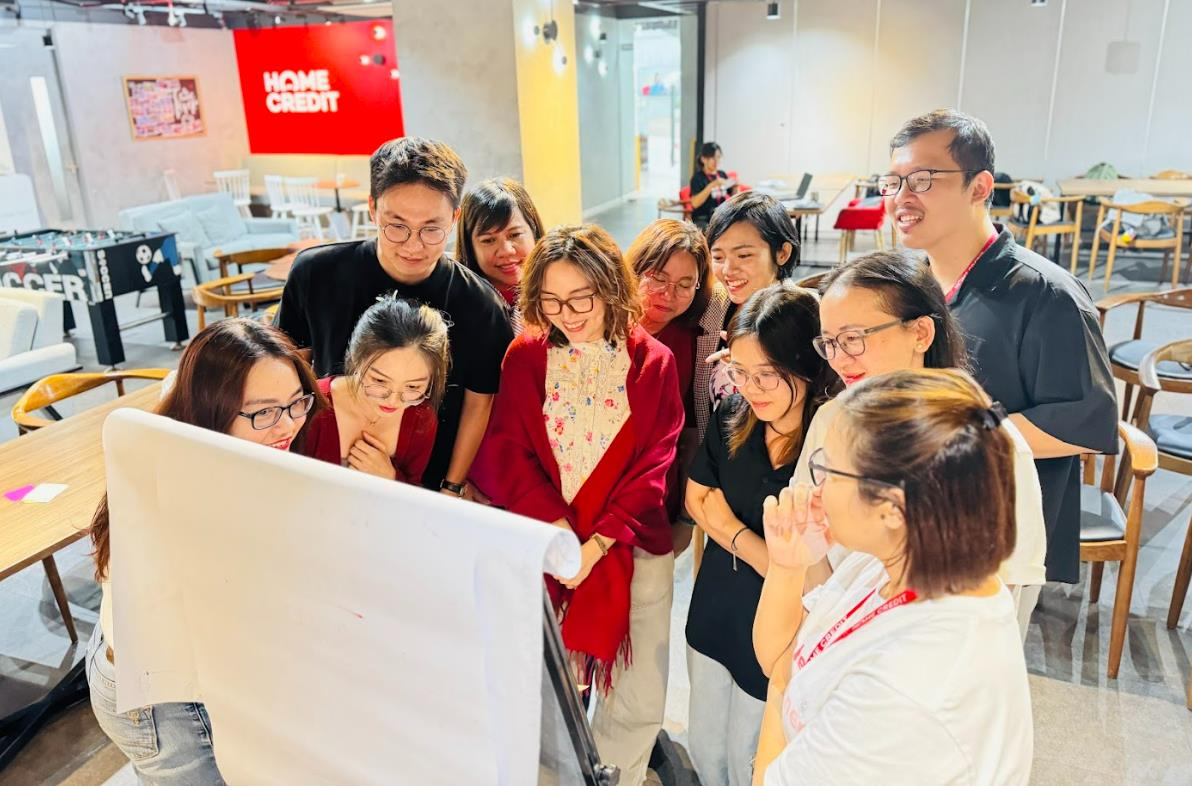 Gi&aacute;m đốc Nh&acirc;n sự Home Credit: "AI sẽ tạo ra nhiều cơ hội nghề nghiệp mới nếu ch&uacute;ng ta lấy con người l&agrave;m trung t&acirc;m"- Ảnh 3.