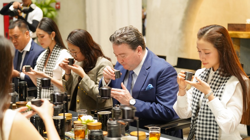 Trung Nguy&ecirc;n Legend li&ecirc;n tục s&aacute;ng tạo v&agrave; phụng sự cộng đồng tr&ecirc;n H&agrave;nh tr&igrave;nh 30 năm ph&aacute;t triển- Ảnh 4.