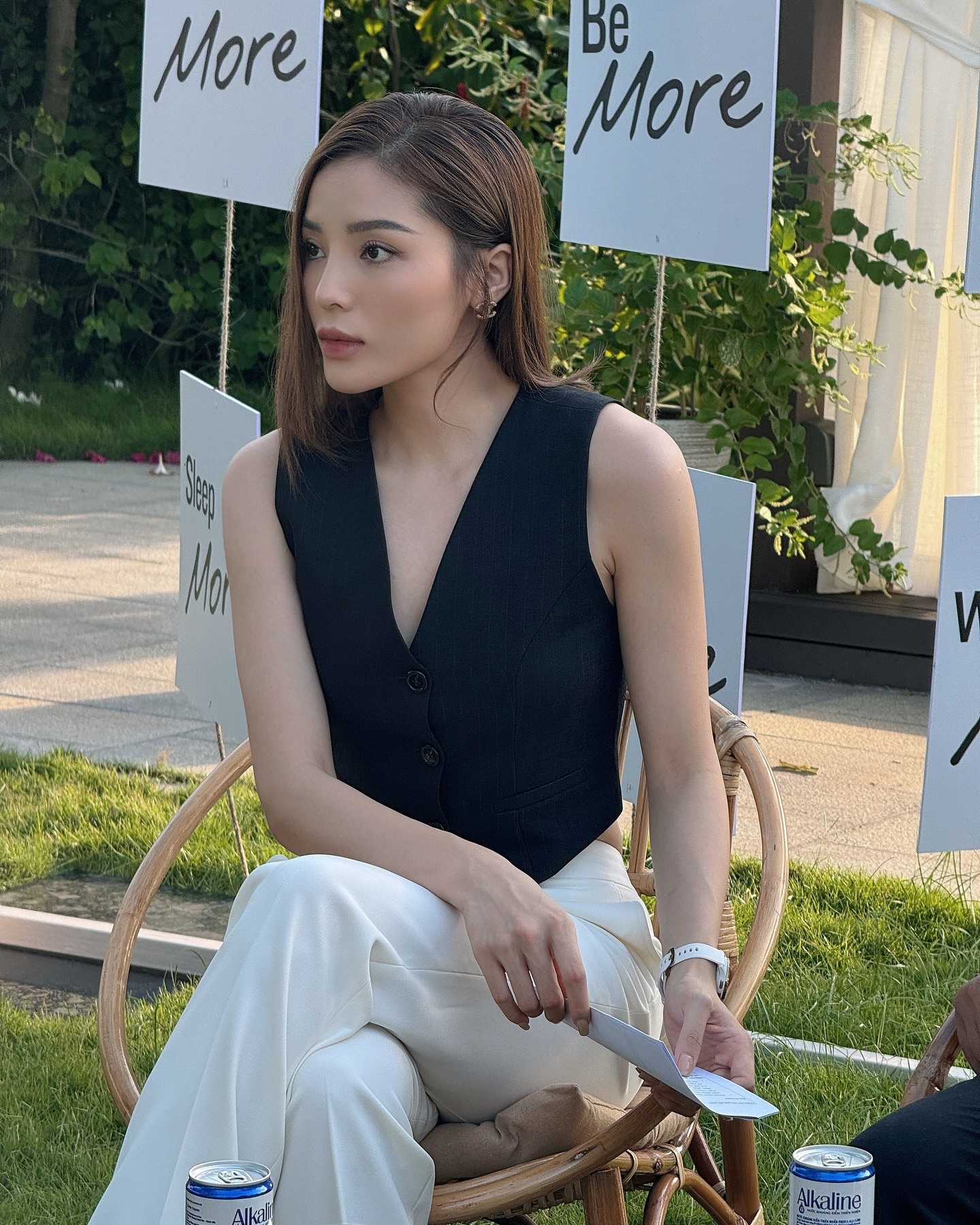 Style diện quần ống rộng của Kỳ Duy&ecirc;n c&agrave;ng ng&agrave;y c&agrave;ng xuất sắc - Ảnh 8.