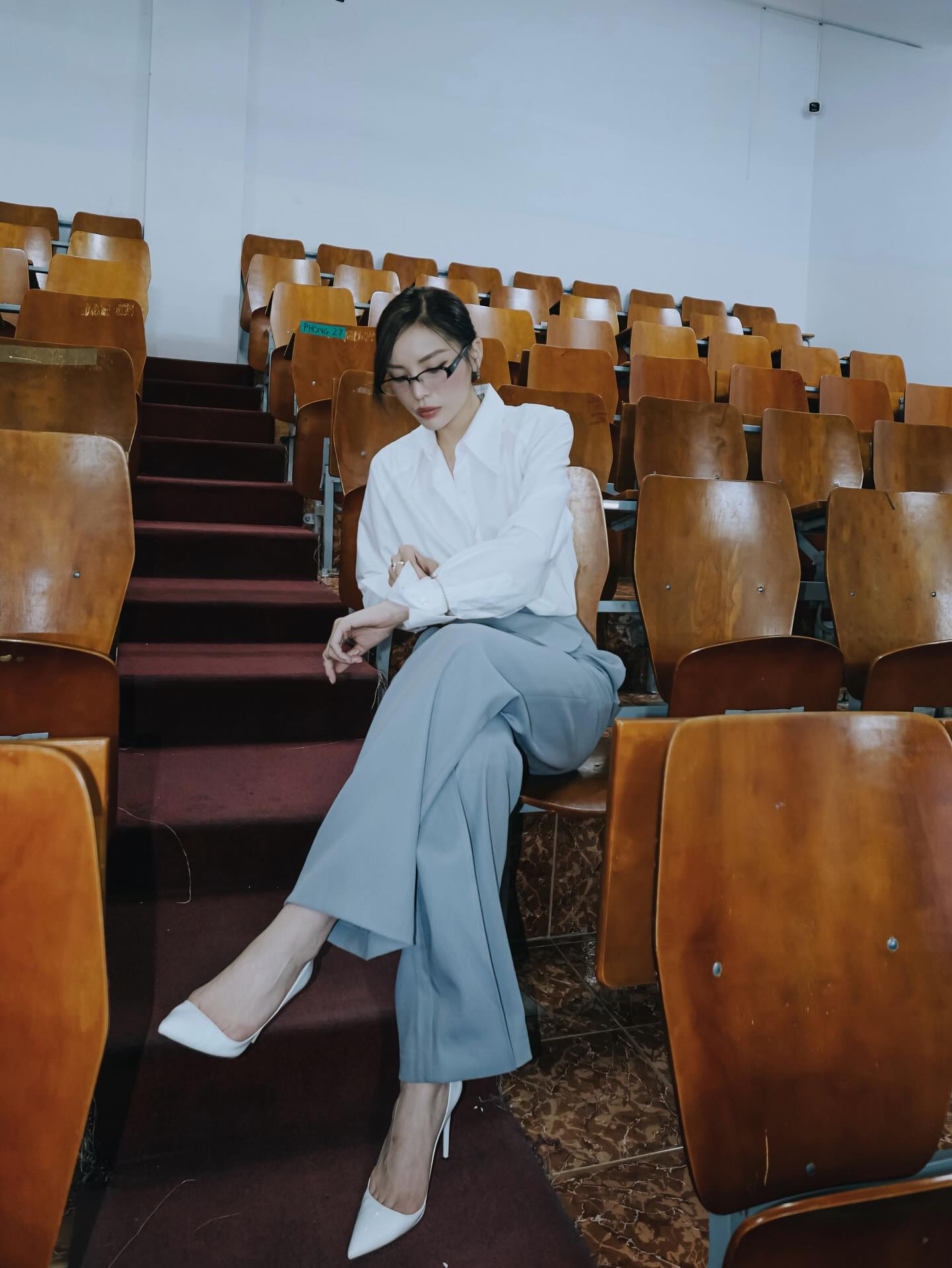 Style diện quần ống rộng của Kỳ Duy&ecirc;n c&agrave;ng ng&agrave;y c&agrave;ng xuất sắc - Ảnh 5.