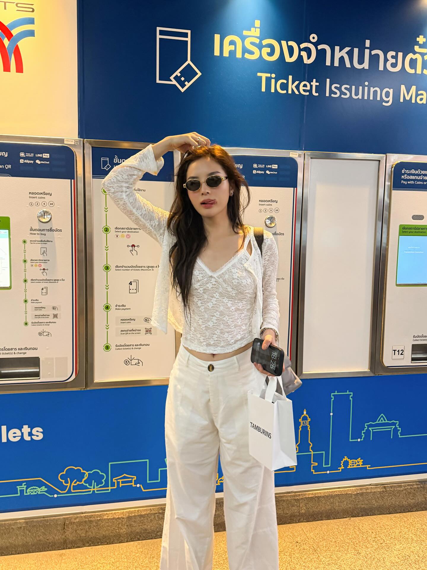 Style diện quần ống rộng của Kỳ Duy&ecirc;n c&agrave;ng ng&agrave;y c&agrave;ng xuất sắc - Ảnh 1.