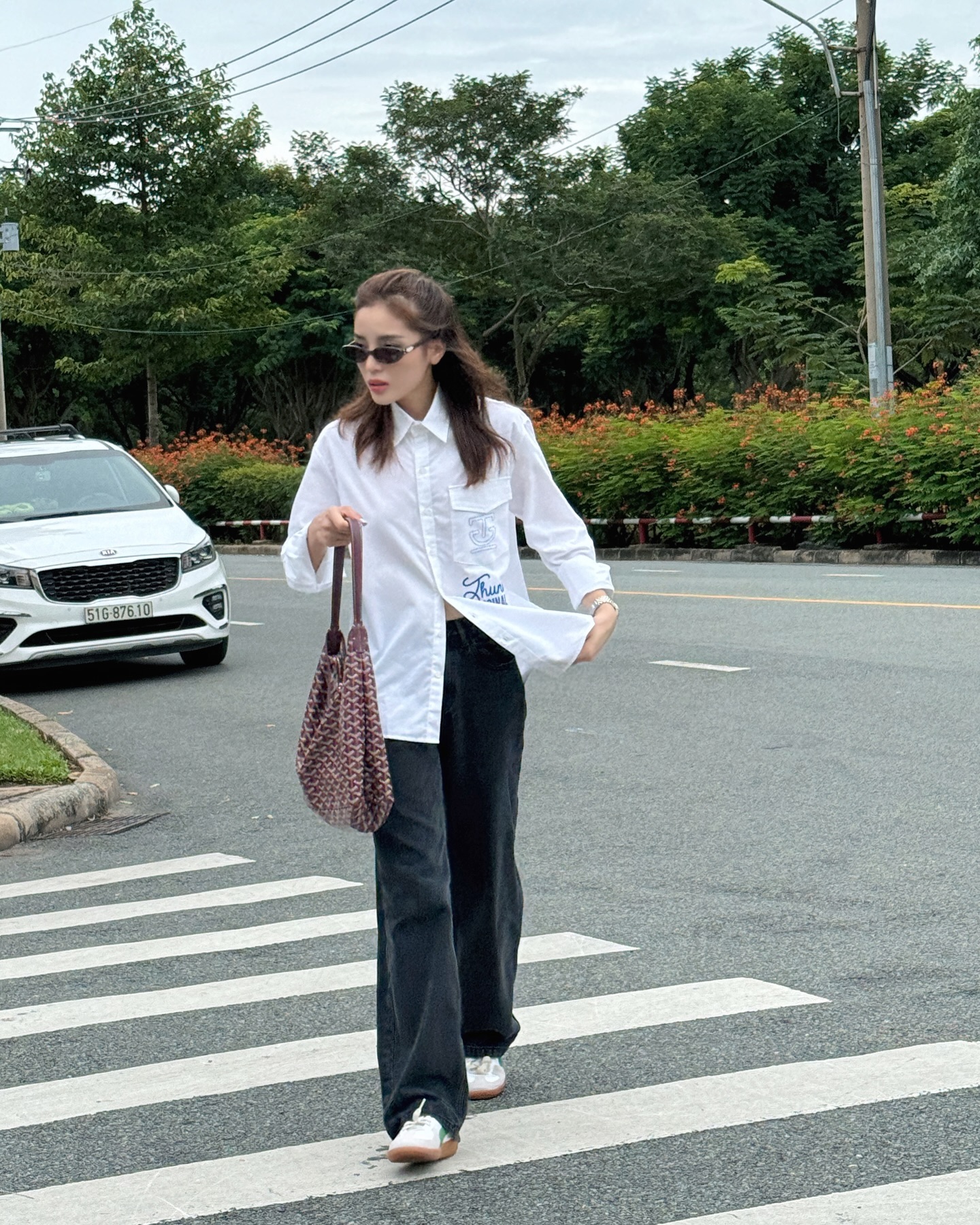 Style diện quần ống rộng của Kỳ Duy&ecirc;n c&agrave;ng ng&agrave;y c&agrave;ng xuất sắc - Ảnh 7.