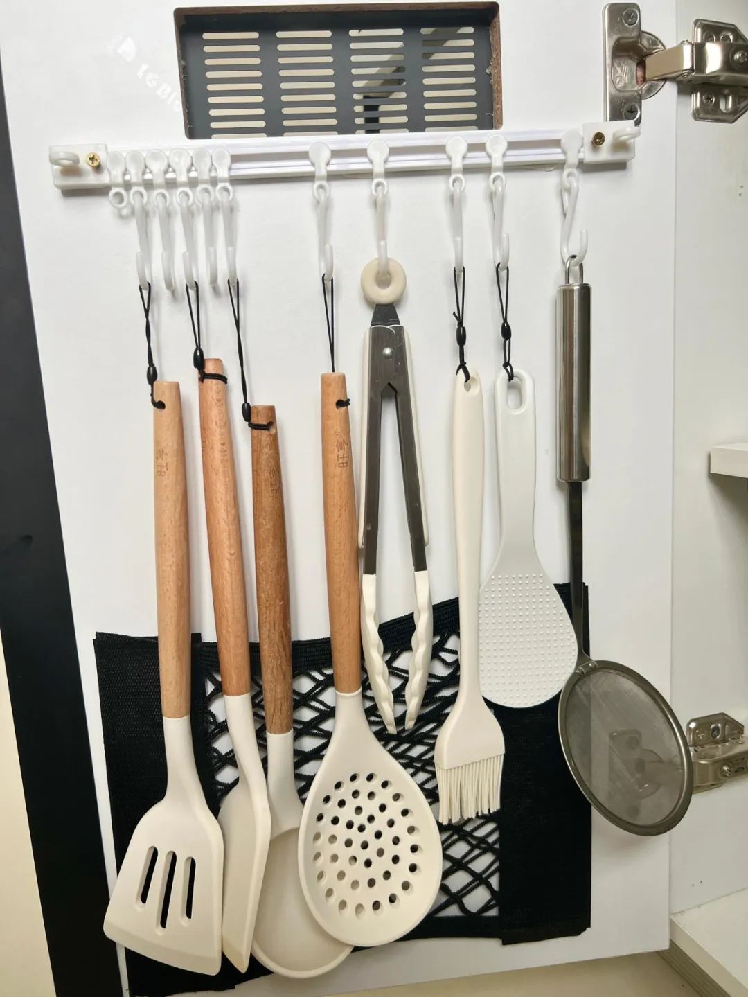 Nhìn bếp nhà hàng xóm, tôi mới nhận ra: Mình đã sắp xếp sai suốt bao năm - khoảng cách thật sự quá lớn - Ảnh 4.