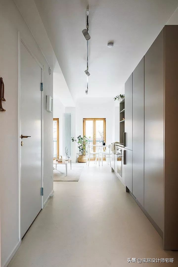 Căn hộ 37m&sup2; của phụ nữ 50 tuổi sau ly h&ocirc;n: Kh&ocirc;ng rộng nhưng đủ đầy, sống một m&igrave;nh vẫn thấy đời rất dễ chịu - Ảnh 2.