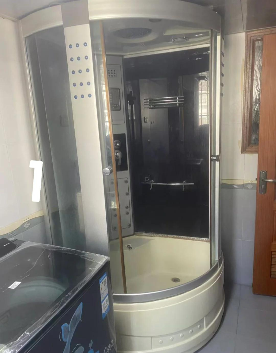 Nhiều gia đ&igrave;nh bắt đầu bỏ chi tiết n&agrave;y trong ph&ograve;ng tắm: Sau khi d&ugrave;ng thử, họ nhận ra tiết kiệm được cả tiền lẫn diện t&iacute;ch- Ảnh 2.