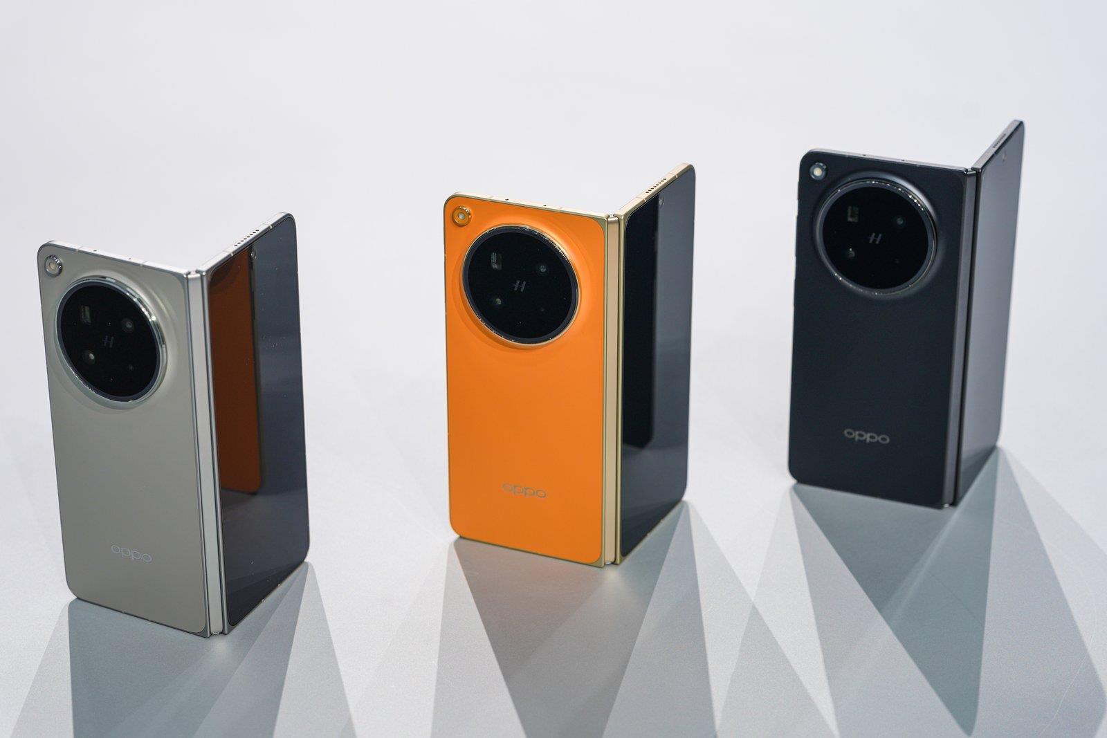 C&ocirc;ng nghệ m&agrave;n h&igrave;nh OPPO Find N6: Đỉnh cao hiển thị v&agrave; Kỹ thuật gập kh&ocirc;ng nếp gấp - Ảnh 1.