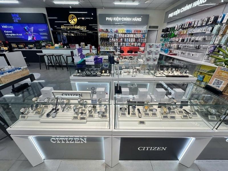 Casio Edifice ch&iacute;nh h&atilde;ng tại Thế Giới Di Động: Đẳng cấp lịch l&atilde;m cho ph&aacute;i mạnh- Ảnh 2.