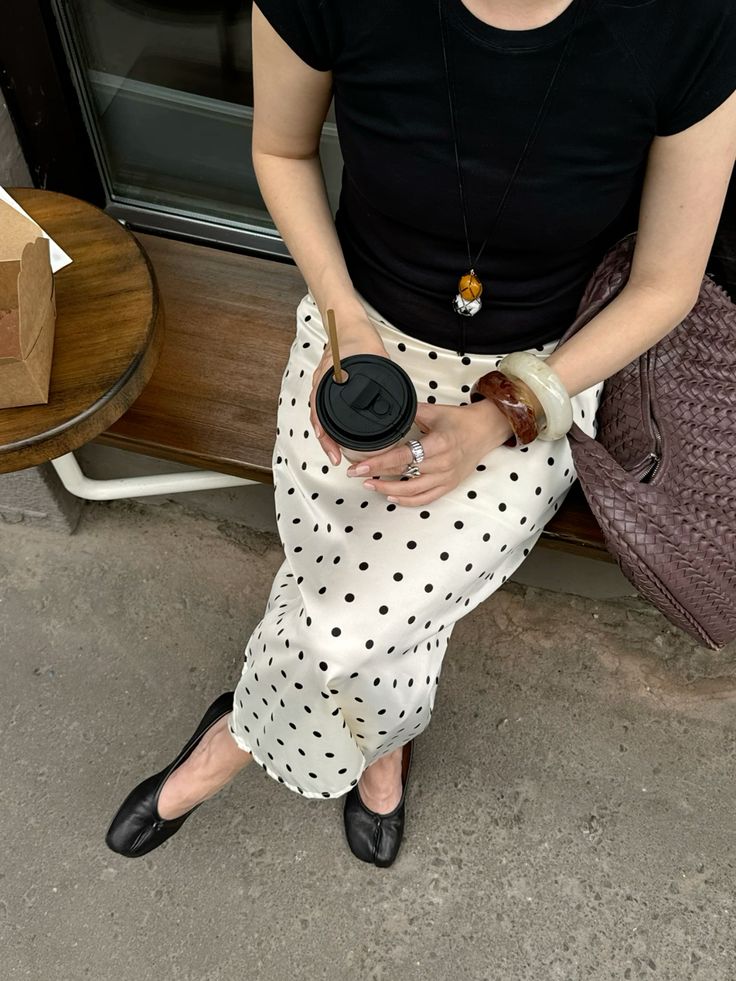 4 mẫu chân váy hot trend hè năm nay, cứ diện lên là auto xinh- Ảnh 16. 4 mẫu chân váy hot trend hè năm nay, cứ diện lên là auto xinh- Ảnh 16.