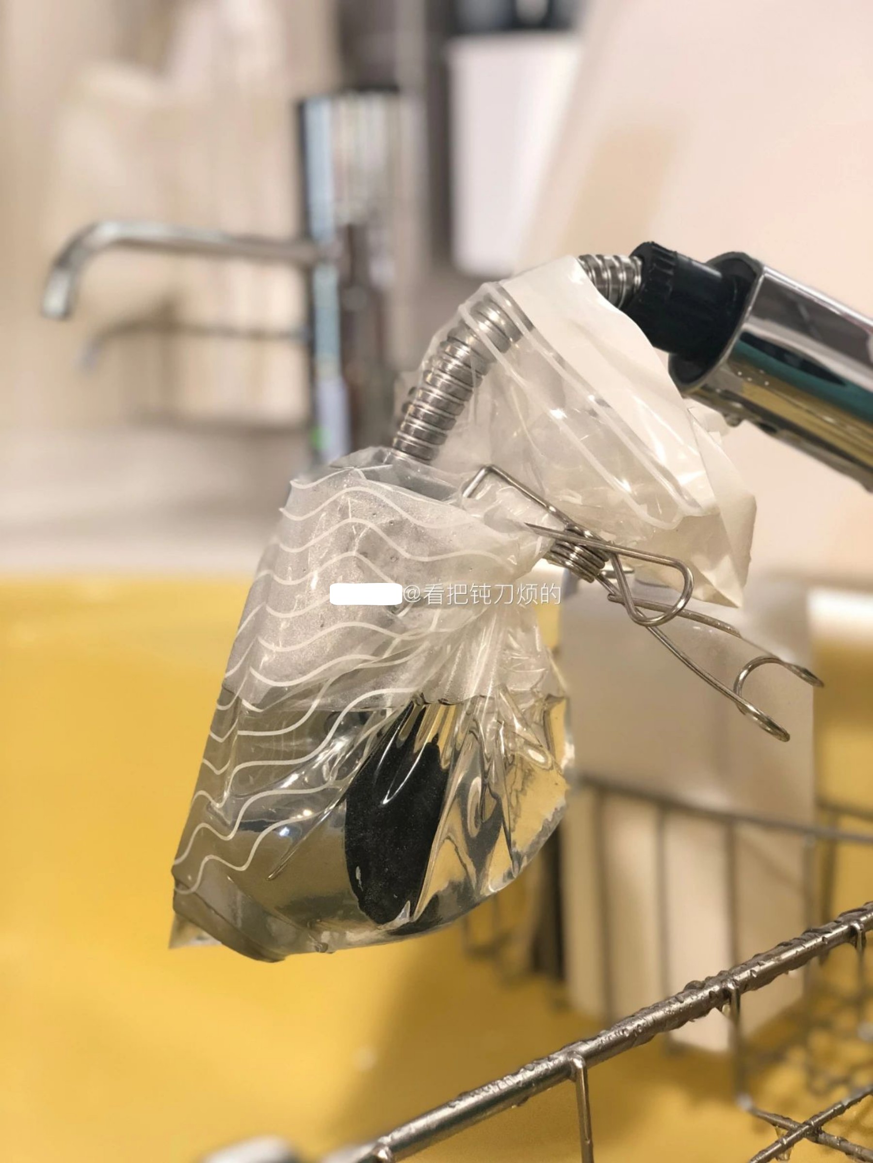 Trọn bộ 29 mẹo “rẻ mà chất”: Mẹ tôi còn gật gù khen - không tốn tiền nhưng xử lý được loạt rắc rối trong nhà- Ảnh 4. Trọn bộ 29 mẹo “rẻ mà chất”: Mẹ tôi còn gật gù khen - không tốn tiền nhưng xử lý được loạt rắc rối trong nhà- Ảnh 4.