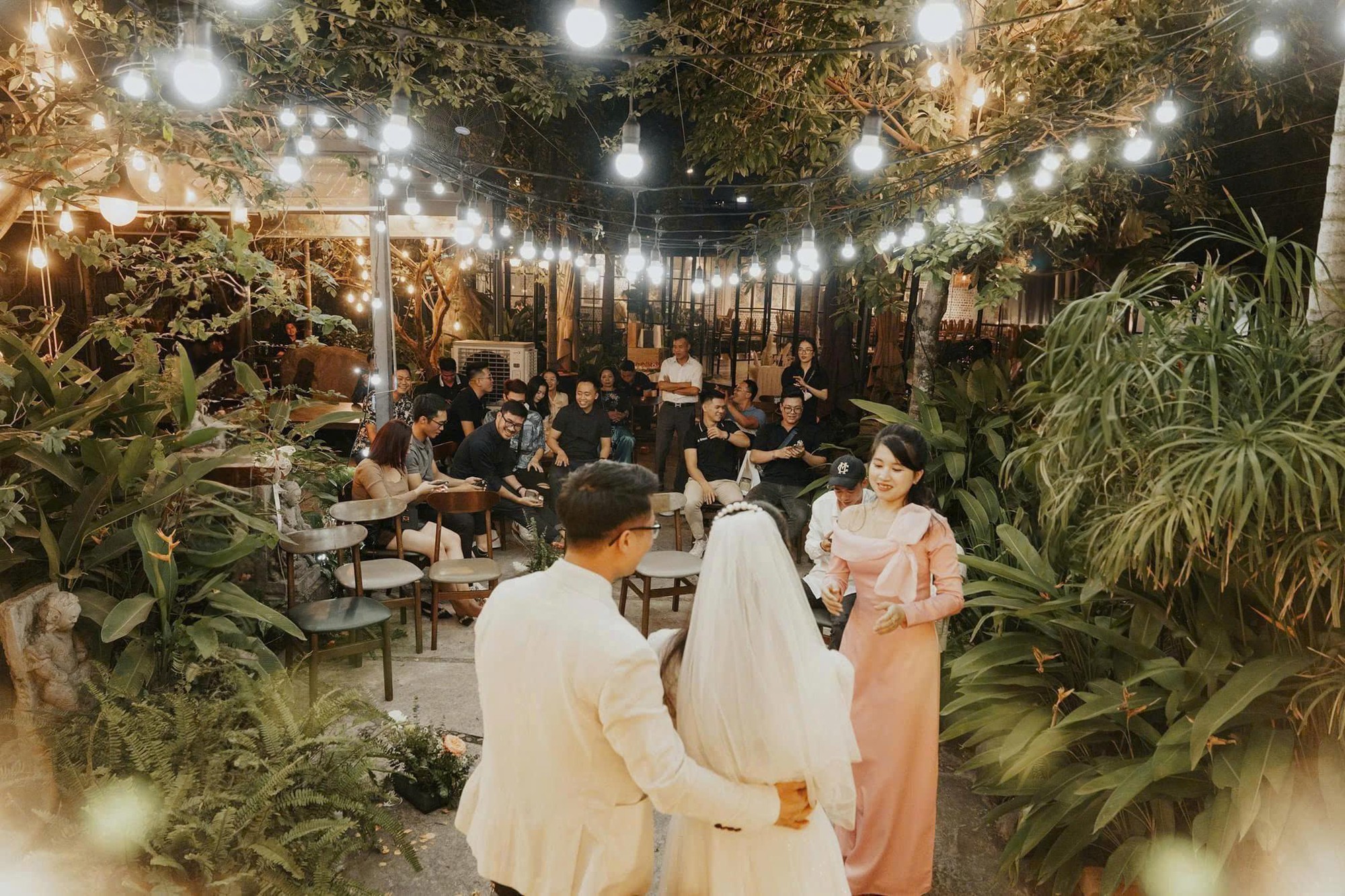 Khi tiệc s&acirc;n vườn trở th&agrave;nh xu hướng tại H&agrave; Nội- Ảnh 1.