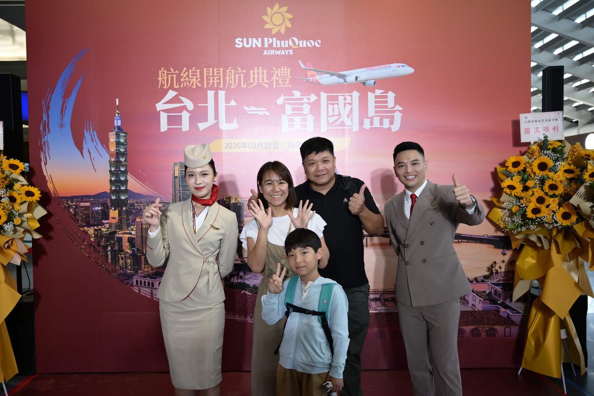Kh&aacute;ch Đ&agrave;i review chuyến bay quốc tế đầu ti&ecirc;n của Sun PhuQuoc Airways - Ảnh 7.