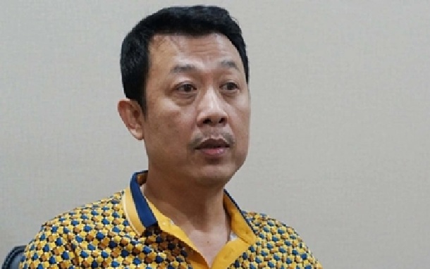 Nam danh h&agrave;i l&agrave; &ocirc;ng chủ: Bay sang Mỹ rồi lại bay về Việt Nam, tiền v&eacute; đắt hơn c&aacute;t-x&ecirc;- Ảnh 1.