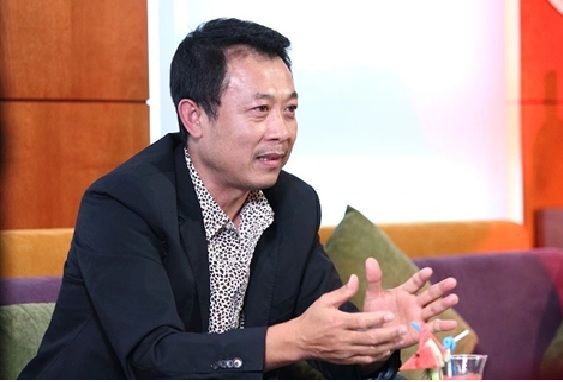 Nam danh h&agrave;i l&agrave; &ocirc;ng chủ: Bay sang Mỹ rồi lại bay về Việt Nam, tiền v&eacute; đắt hơn c&aacute;t-x&ecirc;- Ảnh 2.