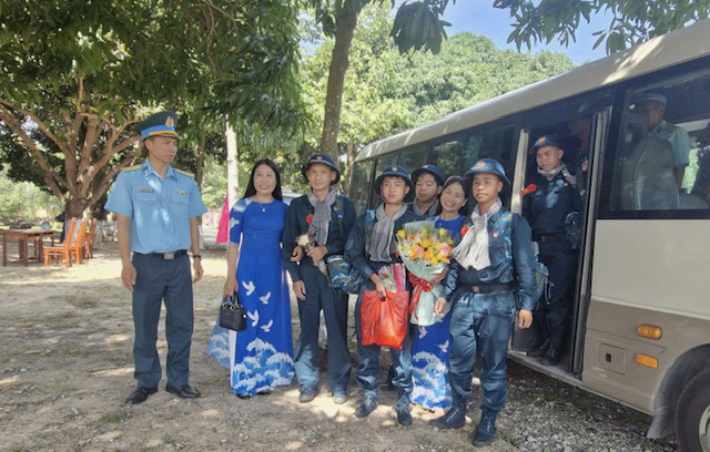 Tiểu đoàn Huấn luyện chiến sĩ mới 2, Trung đoàn 274, Sư đoàn 377 tổ chức tiếp nhận chiến sĩ mới năm 2026 - Ảnh 3.