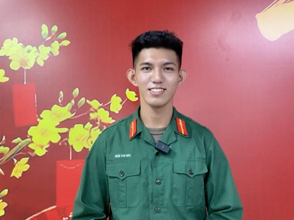 Từ qu&acirc;n phục đến giảng đường: H&agrave;nh tr&igrave;nh &ldquo;tiếp bước&rdquo; của những người l&iacute;nh trẻ - Ảnh 2.