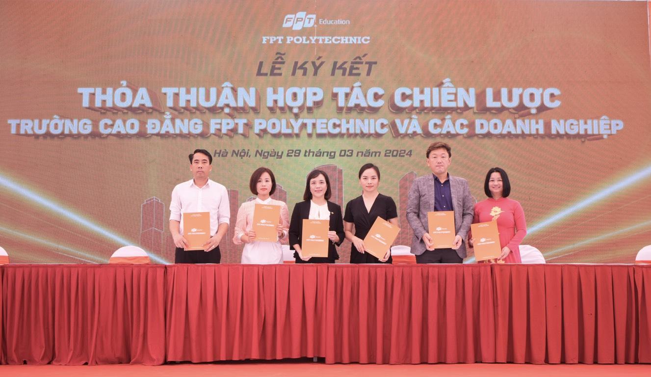 Từ qu&acirc;n phục đến giảng đường: H&agrave;nh tr&igrave;nh &ldquo;tiếp bước&rdquo; của những người l&iacute;nh trẻ - Ảnh 4.