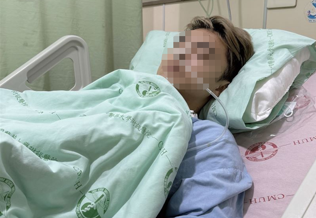 Người đ&agrave;n &ocirc;ng 50 tuổi mắc c&ugrave;ng l&uacute;c 2 loại ung thư, cơ thể chứa đầy &ldquo;chất độc vĩnh cửu&rdquo;: Thủ phạm c&oacute; thể đến từ vật dụng quen thuộc trong bếp - Ảnh 1.