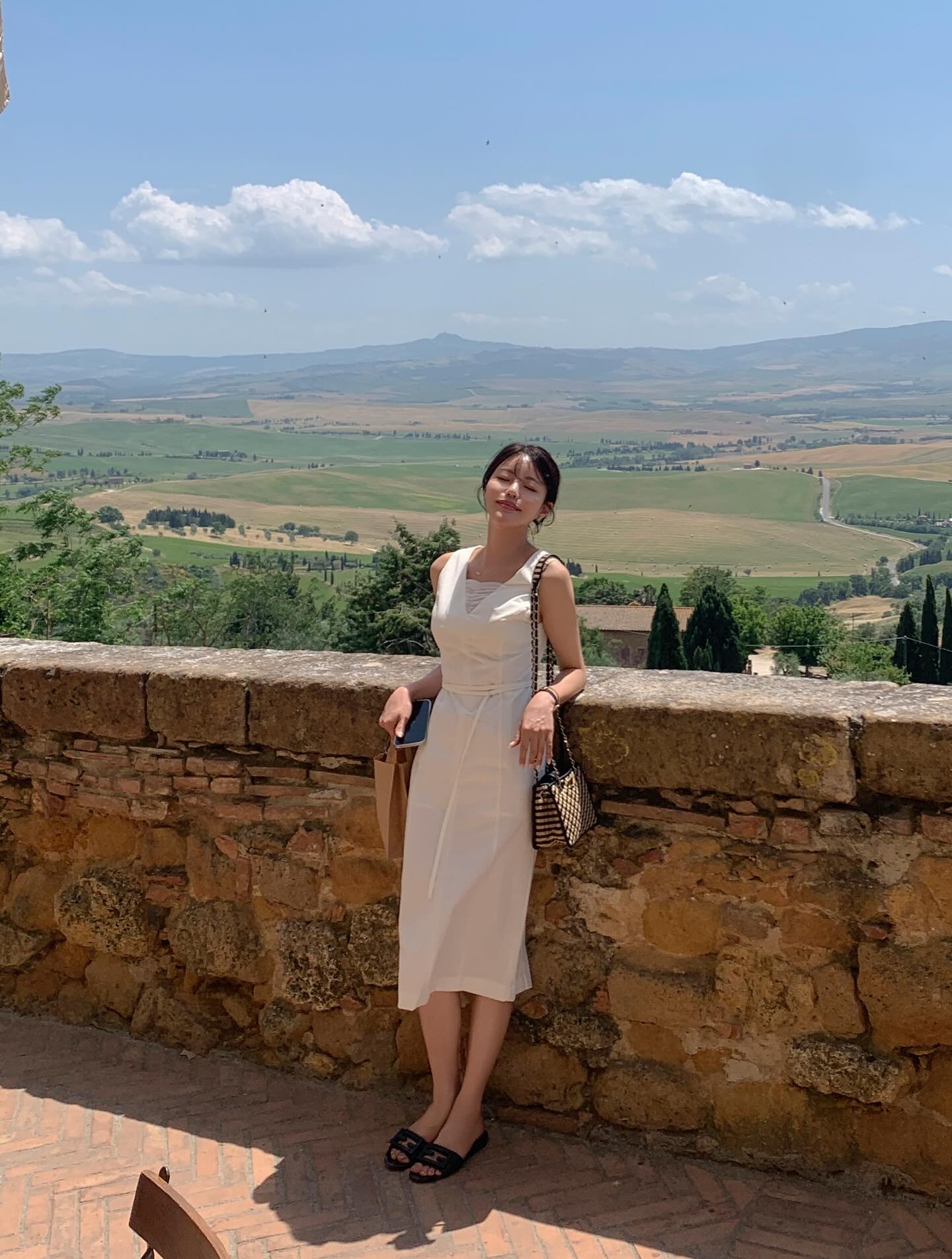 L&yacute; do chị em n&ecirc;n mặc v&aacute;y d&agrave;i nhiều hơn v&aacute;y ngắn- Ảnh 5.