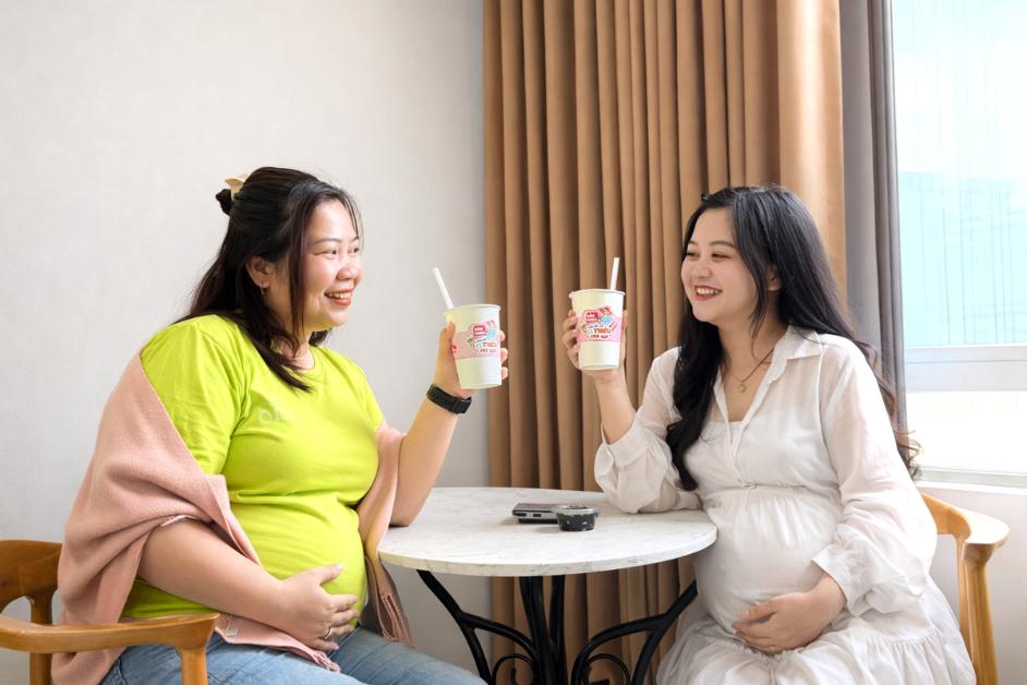 &ldquo;Tiệm tr&agrave; sữa Morinaga&rdquo; khuấy đảo hội bầu dịp 8/3- Ảnh 1.