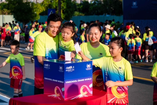 10 mùa giải chạy Vinschool: Mỗi bước chạy là một bài học - Ảnh 2. 10 mùa giải chạy Vinschool: Mỗi bước chạy là một bài học - Ảnh 2.