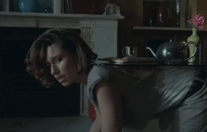 Mỹ nh&acirc;n c&oacute; album hay nhất thế giới hiện tại: L&agrave;m nền cho sao hạng A m&atilde;i mới nổi tiếng, h&aacute;t vang toả 3 SVĐ c&ograve;n nghe- Ảnh 2.