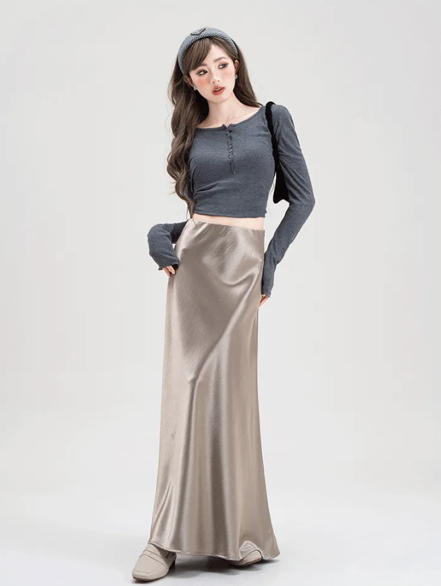 V&aacute;y lụa đang &ldquo;chiếm s&oacute;ng&rdquo; 2026: Mặc đ&uacute;ng c&aacute;ch l&agrave; sang l&ecirc;n v&agrave;i bậc, sai một ly dễ lộ d&aacute;ng ngay - Ảnh 8.