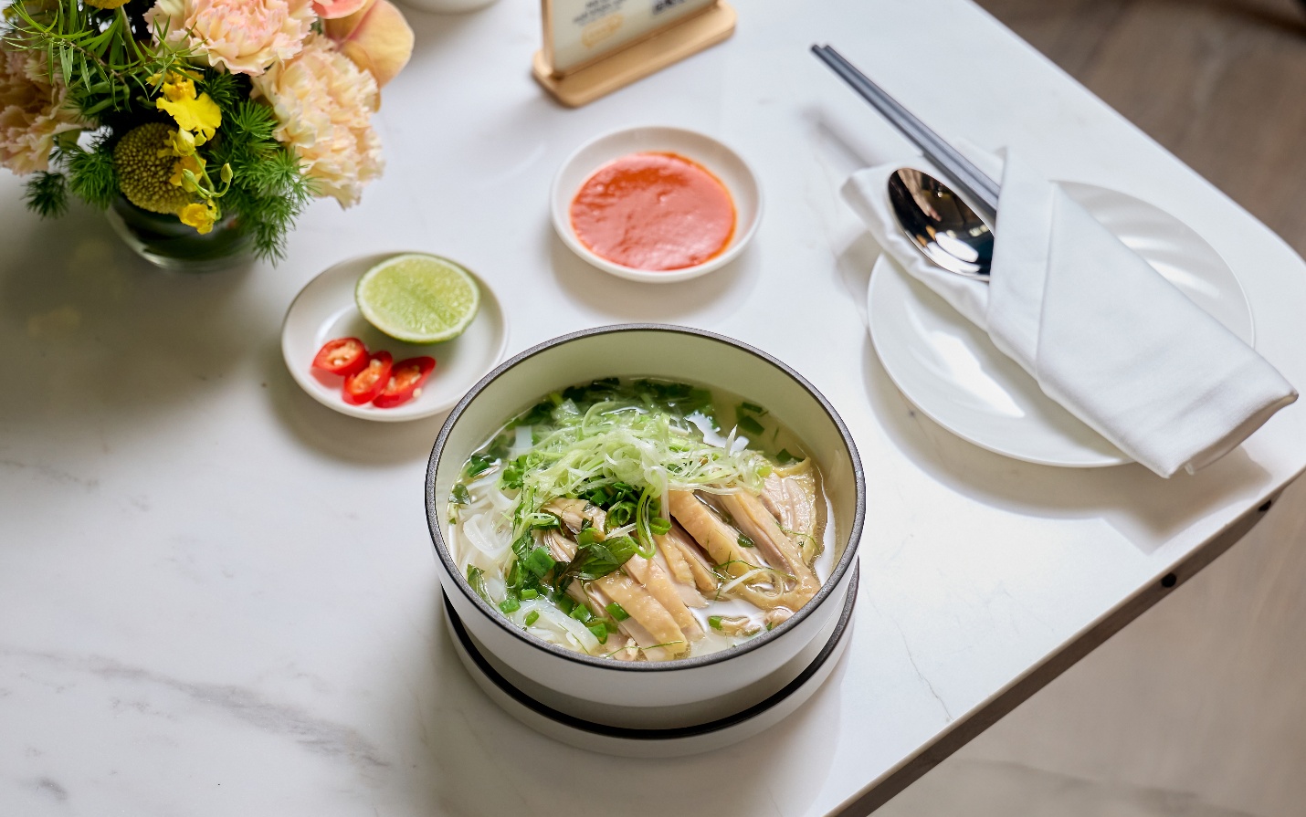 Sun PhuQuoc Airways ra mắt ph&ograve;ng chờ cao cấp, mở b&aacute;n đường bay tới Hong Kong (Trung Quốc) - Ảnh 2.